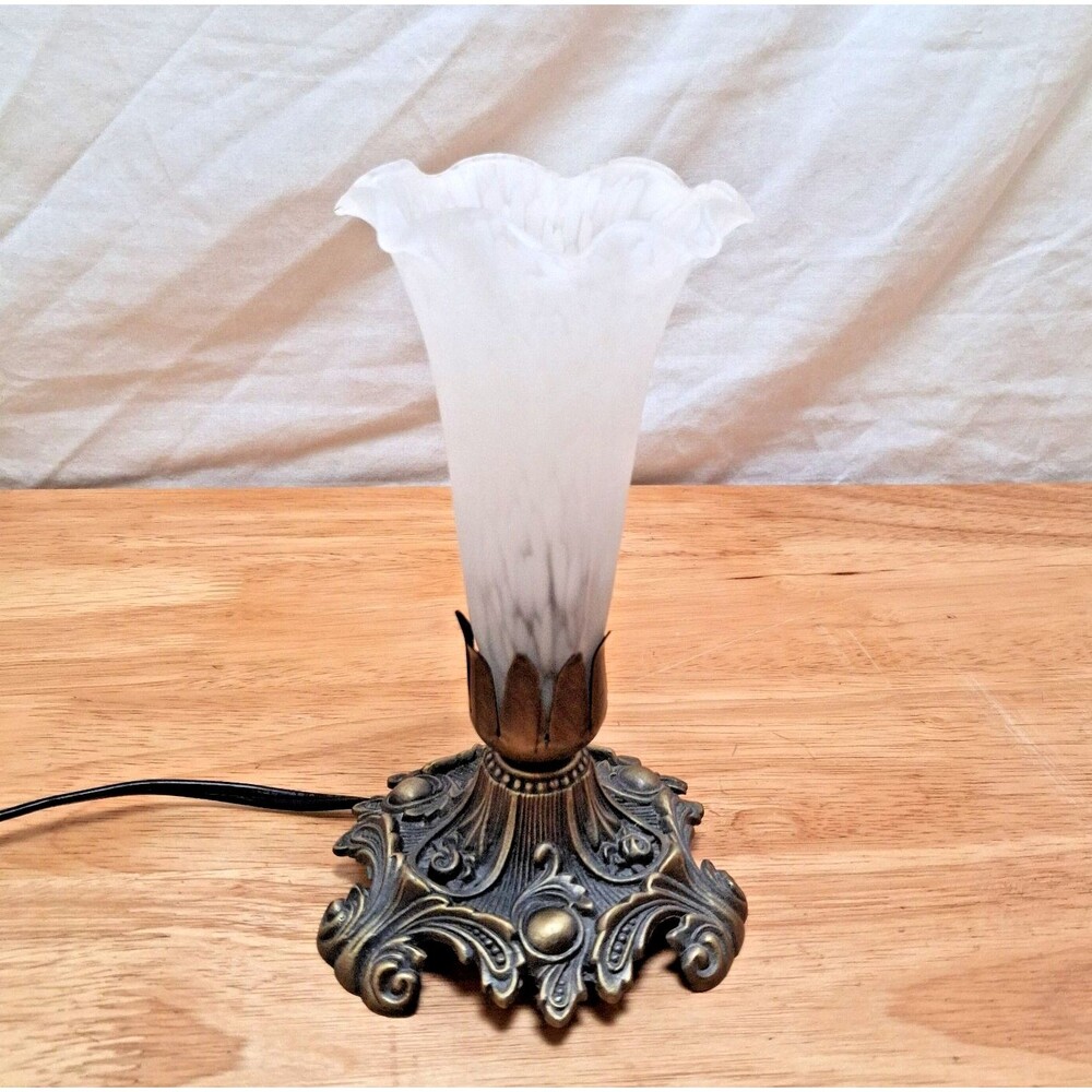 Meyda Tiffany White Speckled Pond Lily Accent Table Lamp 8" Tall Cottage Floral